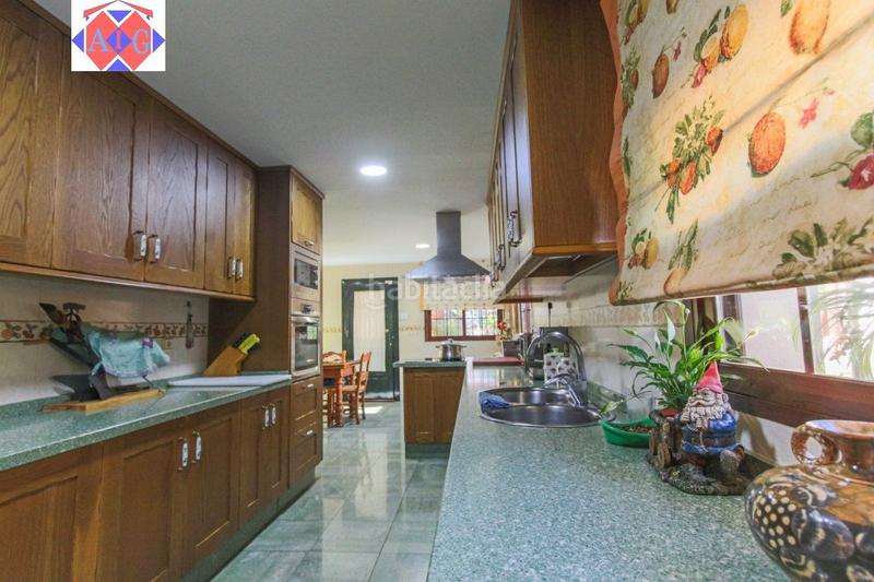 Foto a22d7af4-43fb-4d9a-bc75-9c821ede18cb. Chalet en calle camino de la montaña (rom 5 0110 chalet en zona residencial, el romeral. en Castell de Ferro