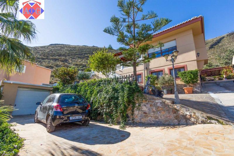 Foto aa6599a0-f65b-4c11-9b02-43dc50ab64cd. Chalet en calle camino de la montaña (rom 5 0110 chalet en zona residencial, el romeral. en Castell de Ferro