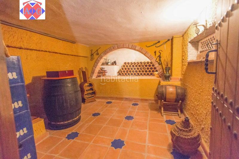 Foto c732af56-c4d5-441f-a67f-d2f8617353e4. Chalet en calle camino de la montaña (rom 5 0110 chalet en zona residencial, el romeral. en Castell de Ferro