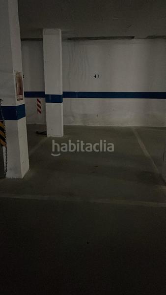 Foto e9e9039a-1eb4-45ff-8798-83a3351b58d9. Aparcament cotxe a Castell de Ferro
