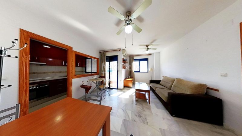 Foto 67c2e533-a870-4241-923f-df18bea2d452. Apartament a calle real 4 a Castell de Ferro