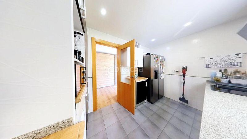 Foto 2cfd19cc-bd87-46c2-be37-c95a46b5a40b. Pis amb aparcament piscina a Albolote