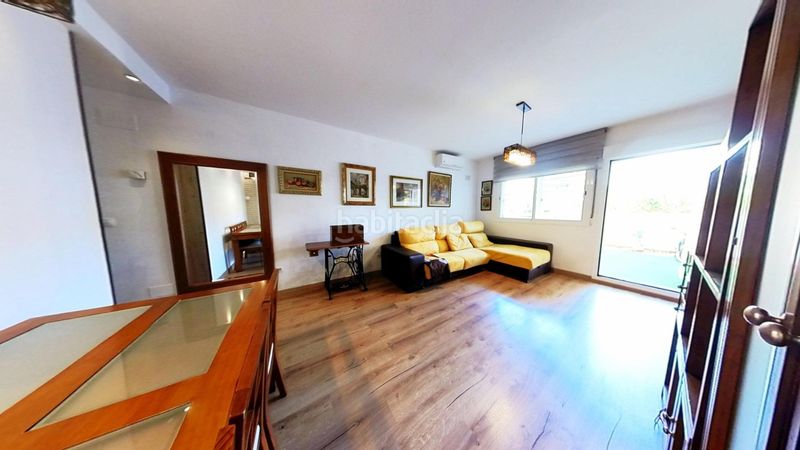 Foto b162c771-8f4a-4bb0-a36e-1b94a3e98da7. Pis amb aparcament piscina a Albolote