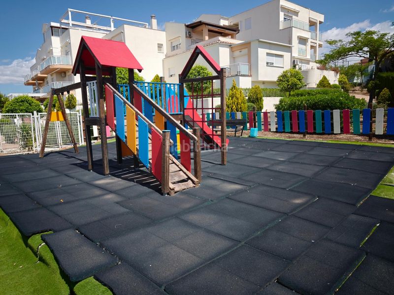 Foto cac06c32-0002-4ddf-9847-e36735935ac1. Pis amb aparcament piscina a Albolote