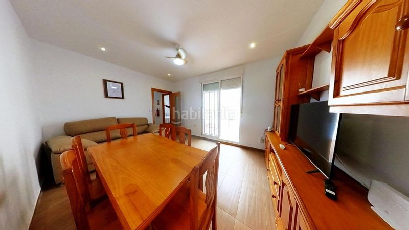 Foto 3dfb24b1-a446-4150-ae75-e288ec6b715f. Casa  junto al paseo maritimo en Castell de Ferro