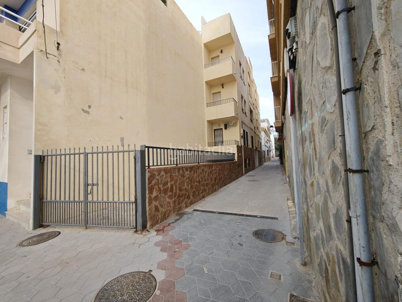 Foto 6ba57cb0-2a9c-4568-92e2-0aae43b88fb4. Casa  junto al paseo maritimo en Castell de Ferro