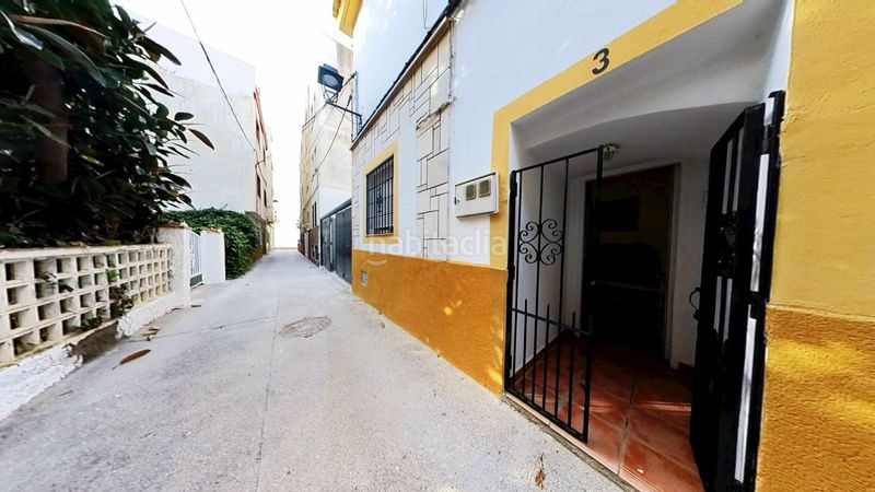 Foto 9dc2eaf6-8596-4788-b2f8-c8c969befc78. Casa  junto al paseo maritimo en Castell de Ferro