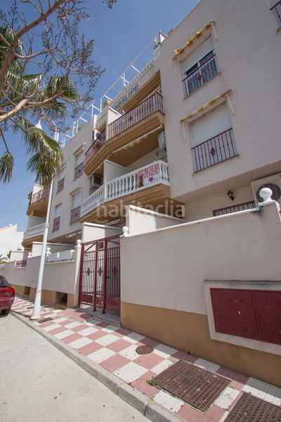 Foto 5b778879-9c13-4d21-b132-8399a159027b. Pis amb piscina a Castell de Ferro