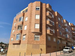 Aparcament cotxe a Crevillente. Cochera en venta en la zona del parque viejo