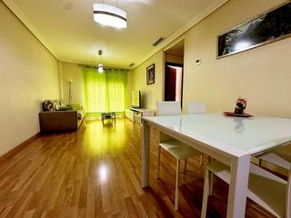 Pis a Crevillente. Vivienda centrica  plaza de garaje