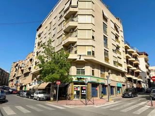 Pis a Crevillente. Vivienda centrica. vistas despejadas. orientada a mediodia.