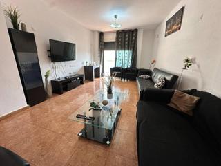 Appartement à Albatera. Vivienda amueblada. con plaza de garaje y trastero