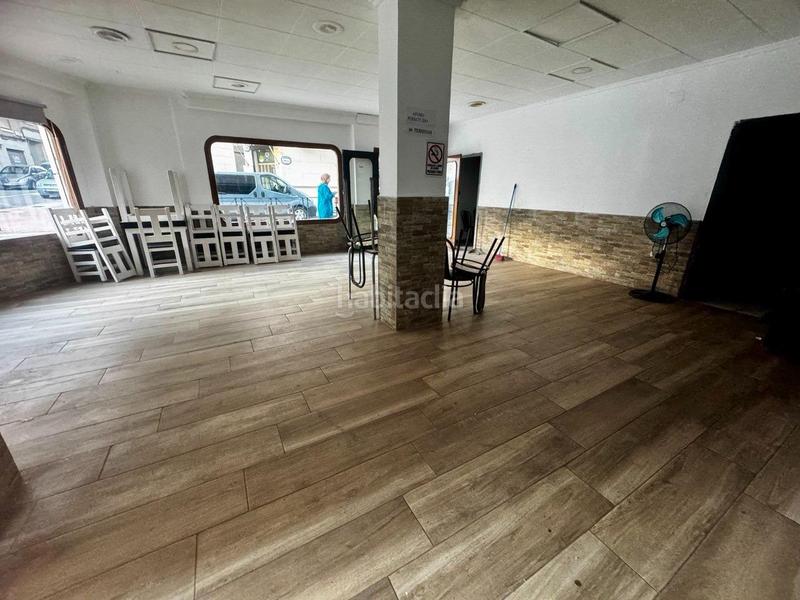 Foto 0aa1a33f-63b3-4381-a469-112a13e70a8b. Local comercial local esquina en Crevillente