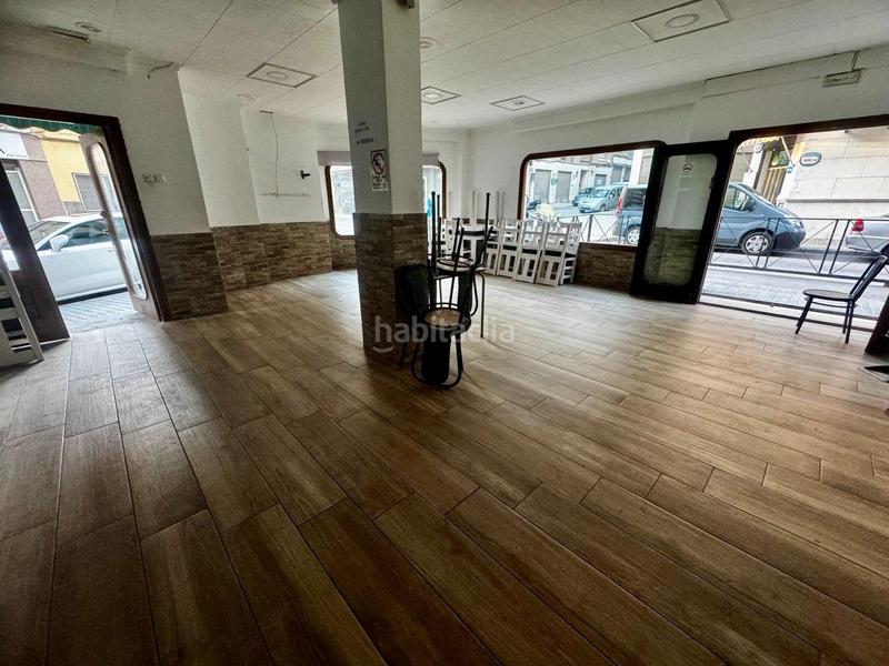 Foto dc13231a-d3b1-4379-8442-3b33826d4bea. Local comercial local esquina en Crevillente