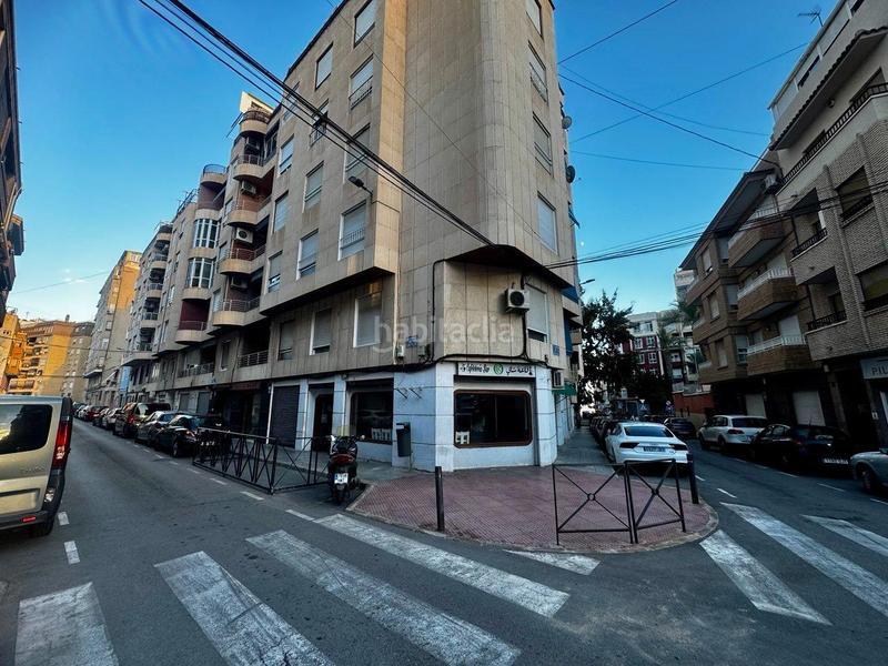 Foto dcfa6c39-b7eb-4afa-85b6-739f3ed60eeb. Local comercial local esquina en Crevillente