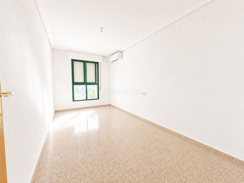 Foto 5a686cb6-7aa1-4f30-a45d-4ae76d238ad4. Pis a Crevillente