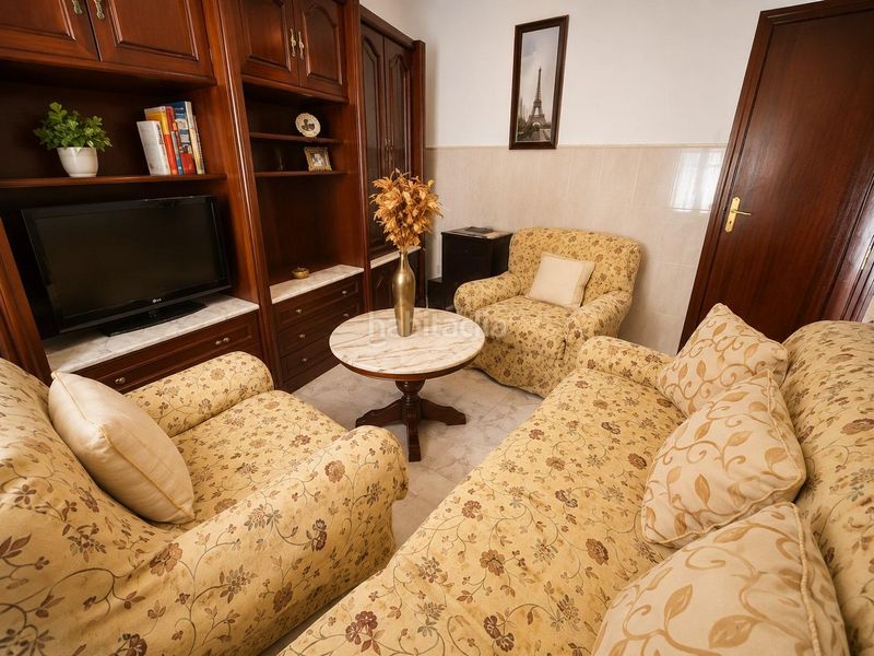 Foto 0ffd99f6-9ded-4996-972e-097d7082a3f3. Casa a Crevillente