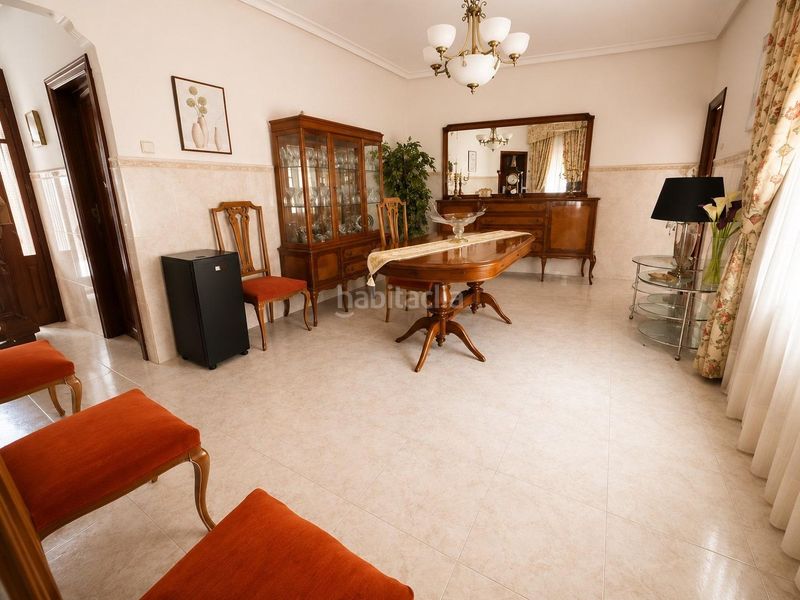 Foto b3777720-23ce-4e9e-9509-e96da158777a. Casa a Crevillente
