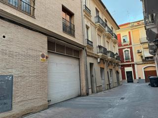 Aparcament cotxe a Albuixarres. Plaza de garaje en venta en calle santos
