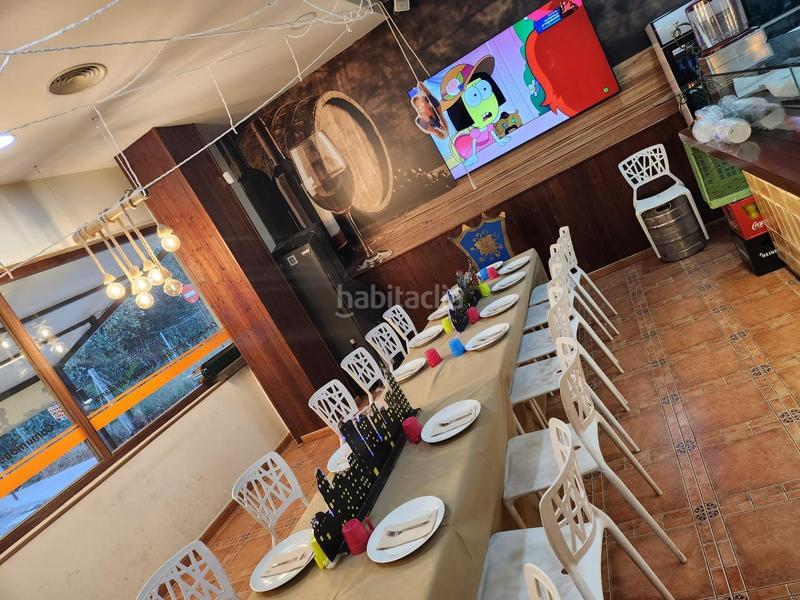 Foto ffd7851c-a0ab-4781-a4d3-280d15665129. Alquiler local comercial restaurante en pleno funcionamiento con parque para niños en Alzira
