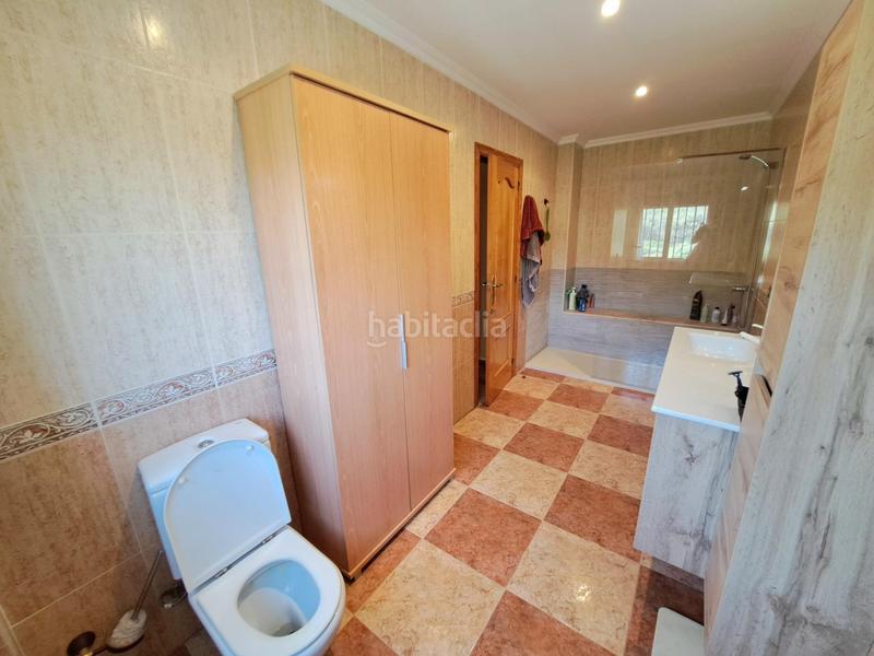 Foto f0c7af4d-5232-43f3-b995-379d341d5752. Chalet with parking pool in Urbanitzacions i Pedanies Sud Alzira