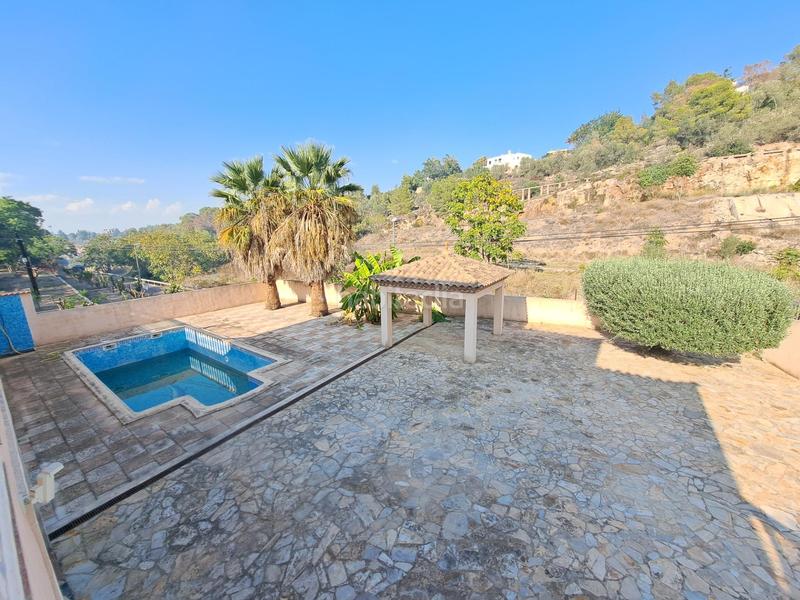 Foto a0b118ea-6066-4427-b6f5-35b4d5192819. Chalet con parcheggio piscina in Urbanitzacions i Pedanies Nord Alzira