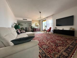 Lloguer Àtic a Mirador de la Cala-Benimar. Se alquila ático duplex exclusivo en la cala de finestrat