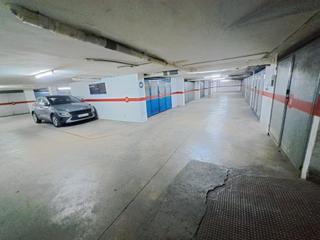 Parking coche en Urbanitzacions i Pedanies Sud. Garaje cerrado en planta sotano