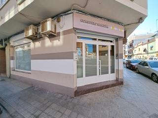 Lloguer Local Comercial a Pere Crespí. Se alquila local ideal para centro de estética o de masajes.