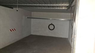 Location Parking voiture à Carcaixent. Alquiler de garaje cerrado zona germanias