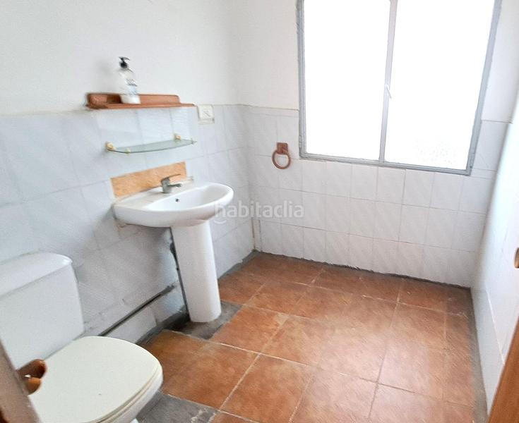 Foto 60763ab5-271f-4b8e-9c10-dab59b3a8b3d. Local comercial  en zona avenidas en Carcaixent