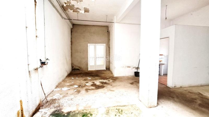 Foto af66e855-c0c0-4ace-8cdf-e5ee85227256. Local comercial  en zona avenidas en Carcaixent