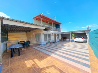 Xalet a Benicull De Xúquer. Estupendo chalet a la venta en benicull