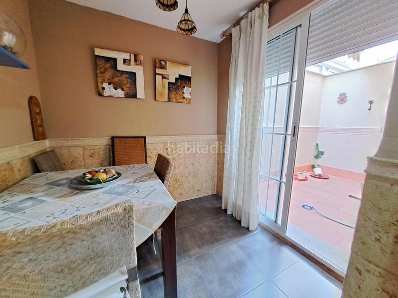 Foto 6280f54f-e0db-49ca-8fb3-f42277b95881. Maison jumelée avec chauffage dans Pere Crespí Alzira