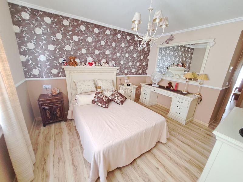 Foto 6594c504-b63a-442b-bc6a-7f3c04465cb5. Maison jumelée avec chauffage dans Pere Crespí Alzira