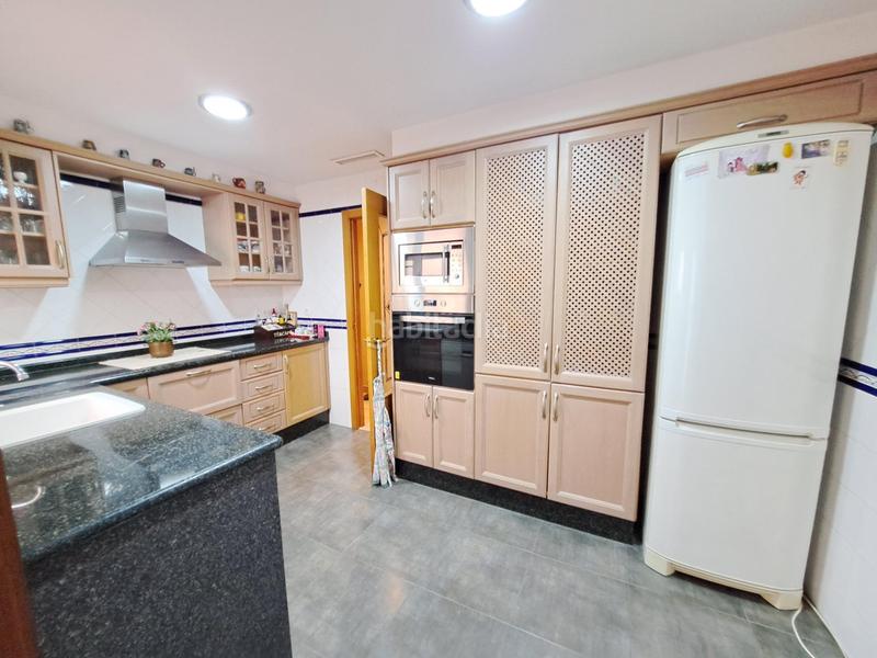 Foto e12ae544-4b42-4daf-9025-79e130c49fef. Maison jumelée avec chauffage dans Pere Crespí Alzira