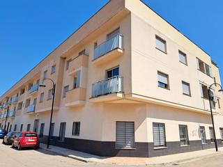 Pis a Urbanitzacions i Pedanies Sud. Estupendo piso con garaje, trastero y piscina comunitaria.