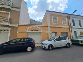 Casa en Alquenncia - Vencia. Tu nueva casa con patio te est esperando! espacio, comodidad y