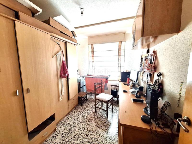 Foto 1e36aefa-9279-477f-8020-868163dcd19e. Piso  semireformado en venta zona avenidas en Carcaixent