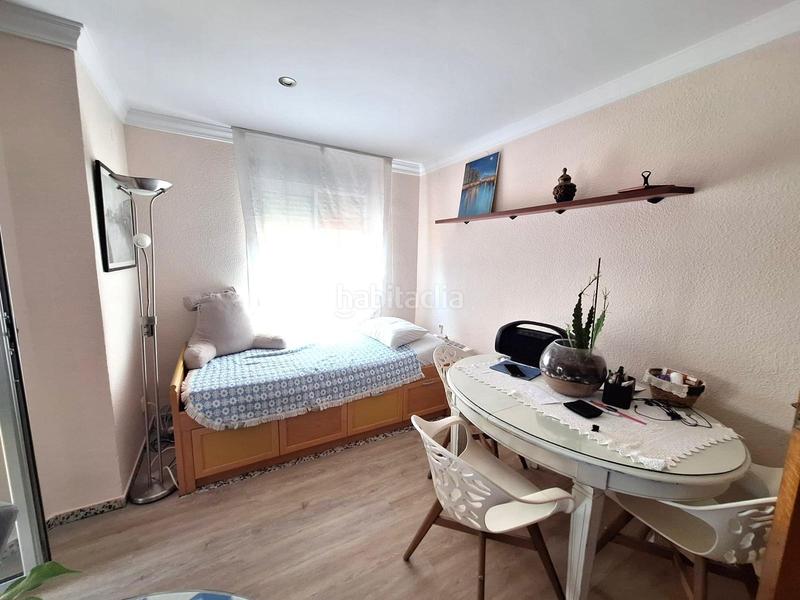 Foto 1ed83edf-5af1-4509-be0a-3cea2bfec20b. Piso  semireformado en venta zona avenidas en Carcaixent
