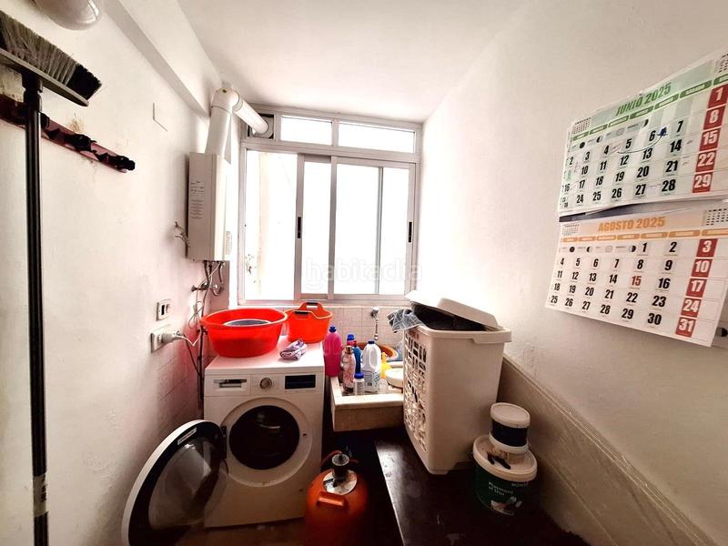 Foto 9dcac00c-3271-42f5-a658-bc506d65144d. Piso  semireformado en venta zona avenidas en Carcaixent
