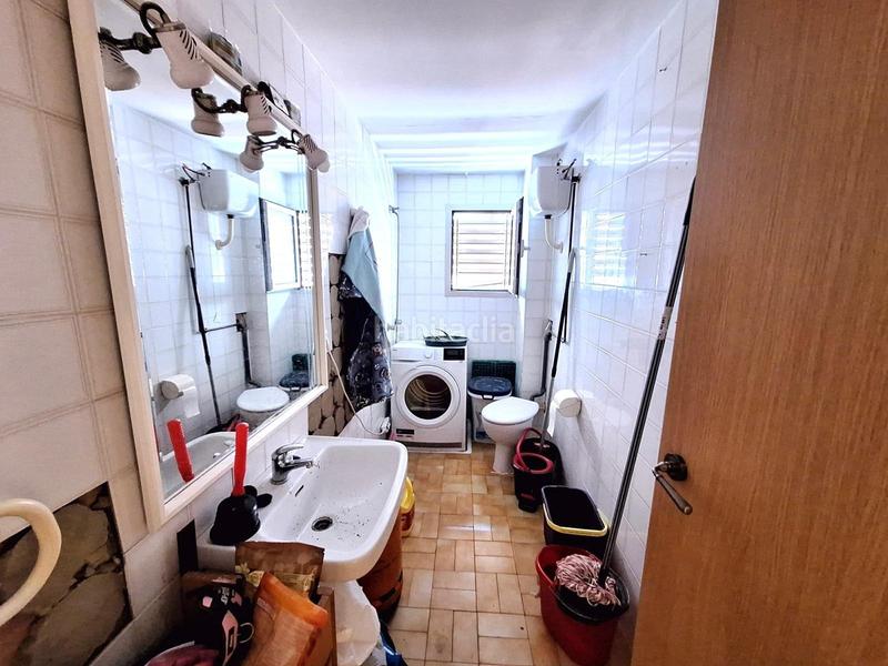 Foto a12634c9-77f0-48cc-8538-dccd7eda5b9a. Piso  semireformado en venta zona avenidas en Carcaixent