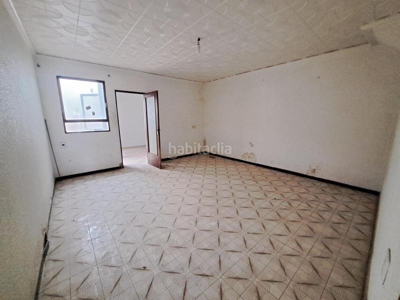 Foto a3078dc6-c9fb-4fbf-9e1b-7cae0c12c134. Casa se vende casa para reformar cerca del parque pere crespi en Alzira