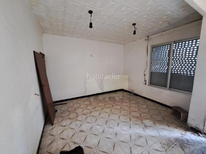 Foto a7a91058-7745-4018-a708-1fa34ca3d28b. Casa se vende casa para reformar cerca del parque pere crespi en Alzira