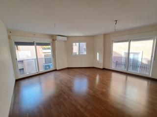 Appartement à Centre. Piso en venta en el centro con garaje y trastero