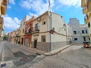Casa in Caputxins. Casa completamente reformada a pocos minutos del centro
