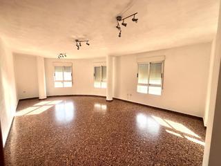 Location Appartement à Carcaixent. Amplio piso en alquiler en carcaixent!