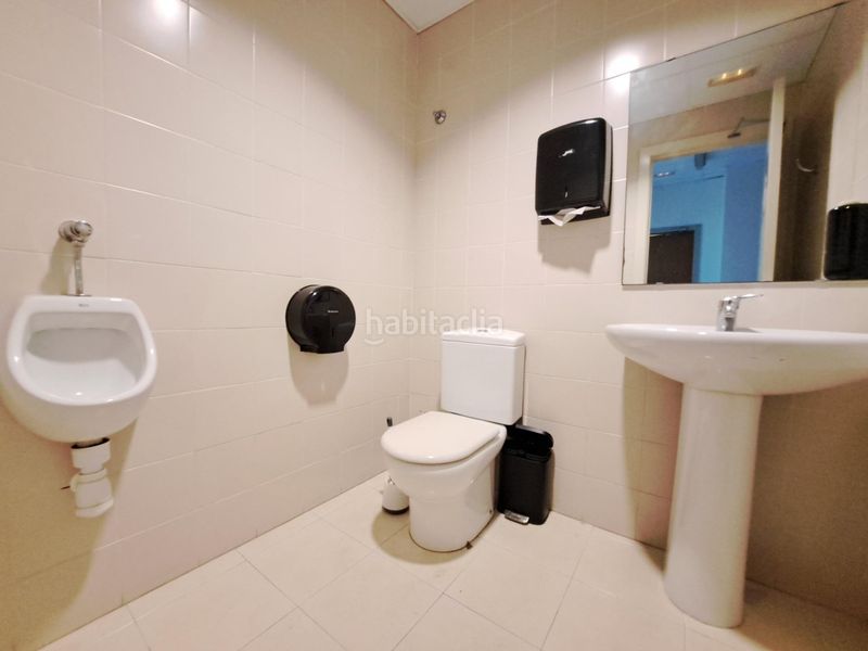 Foto d7ba13de-a691-49d8-afc7-4ef824cb401f. Local comercial a Carcaixent