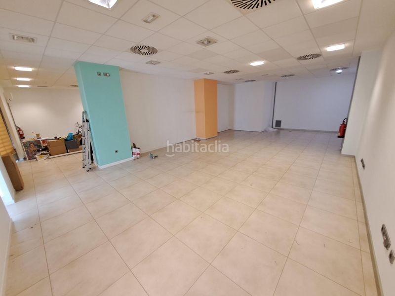 Foto fb875dd7-eb45-42f9-8a8f-918253fbd78a. Local comercial a Carcaixent