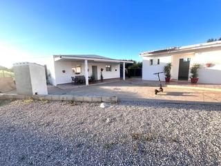 Bauernhof in Carcaixent. Casa con terreno a la venta en carcaixent!